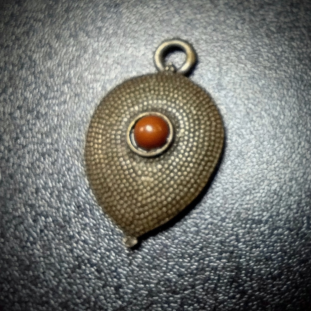 Vintage Fashion Jewelry Pendant - Not Really Sure What To Call It